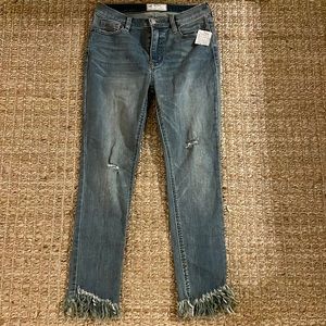 NWT Free People Great Heights Skinny Jeans Frayed hem and distressing 27